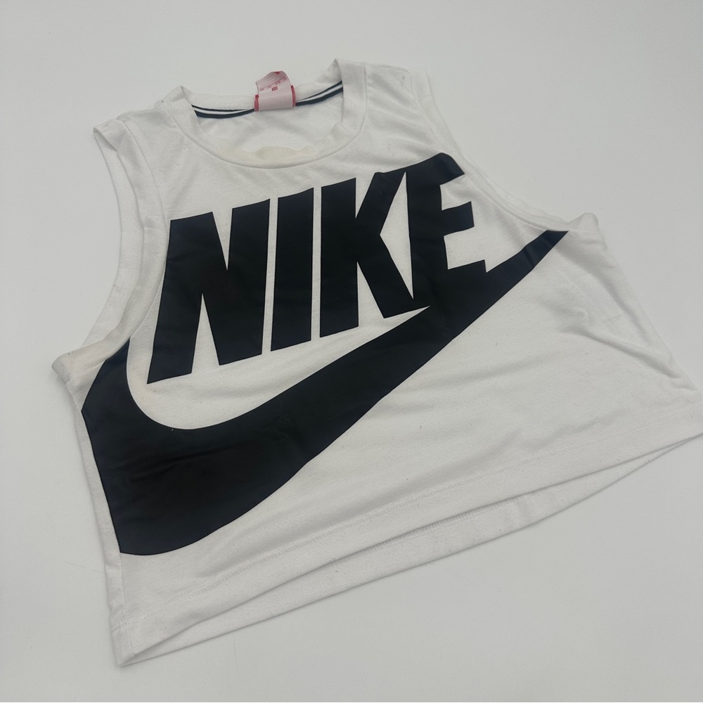 Nike Crop Top
